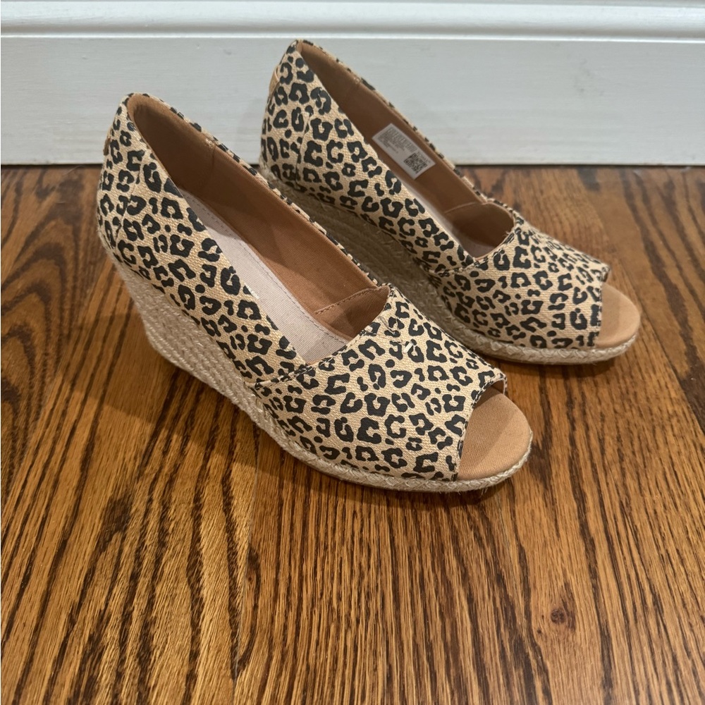 TOMS Michelle Wedge Sandal